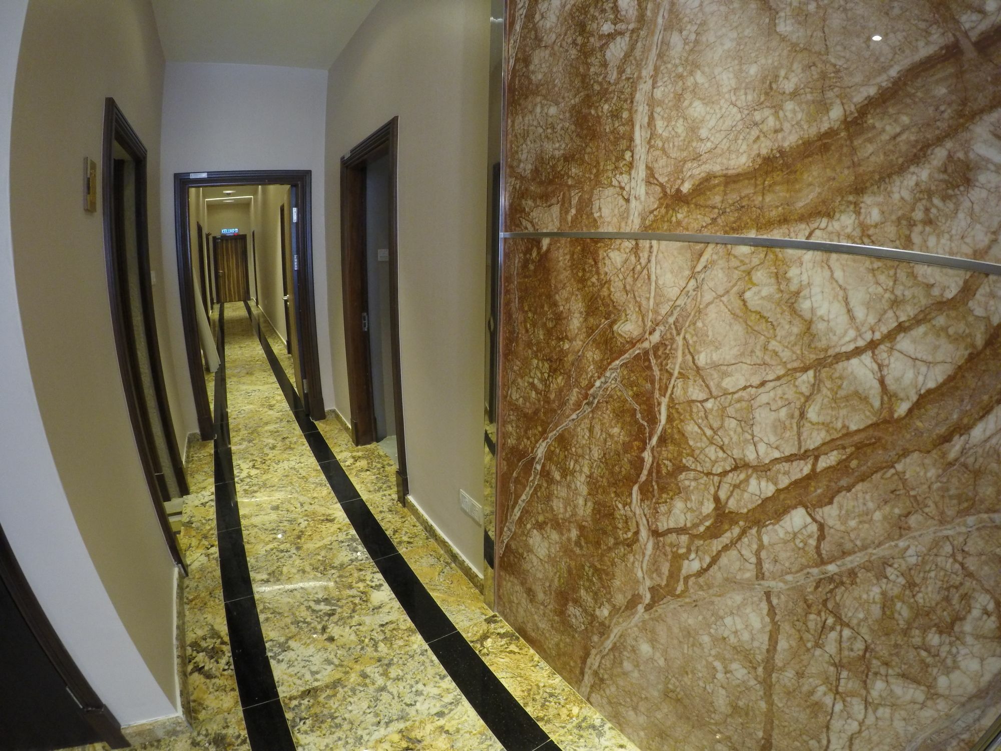 Nova Hotel มีรี ภายนอก รูปภาพ